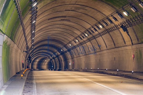 和樂隧道襯砌（初支）、仰拱填充檢測(cè)